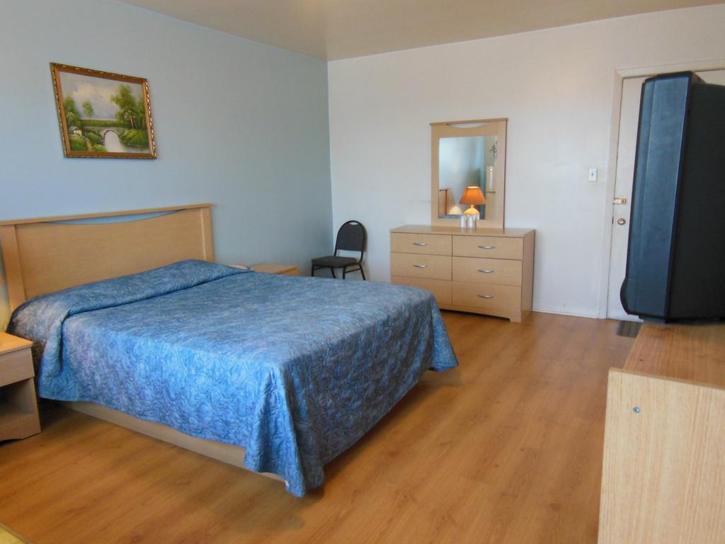 Motel Pierre Монреаль Номер фото